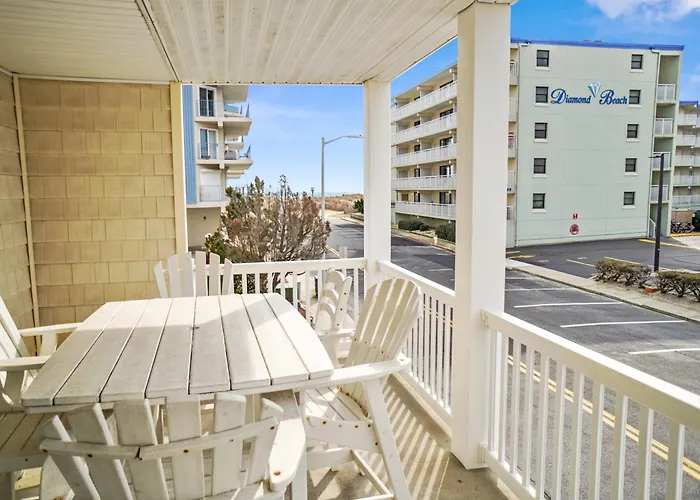 Spacious 4-bedroom Ocean Block Townhouse In Ocean City, Perfect For Families & Group Trips *