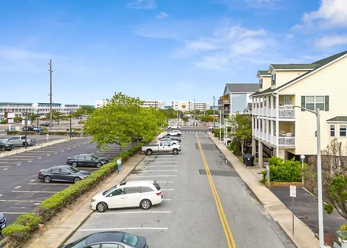 Spacious 4-bedroom Ocean Block Townhouse In Ocean City, Perfect For Families & Group Trips Holiday home Ocean City