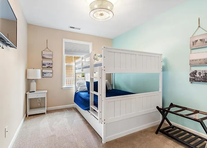 Holiday home Spacious 4-bedroom Ocean Block Townhouse In Ocean City, Perfect For Families & Group Trips Ocean City