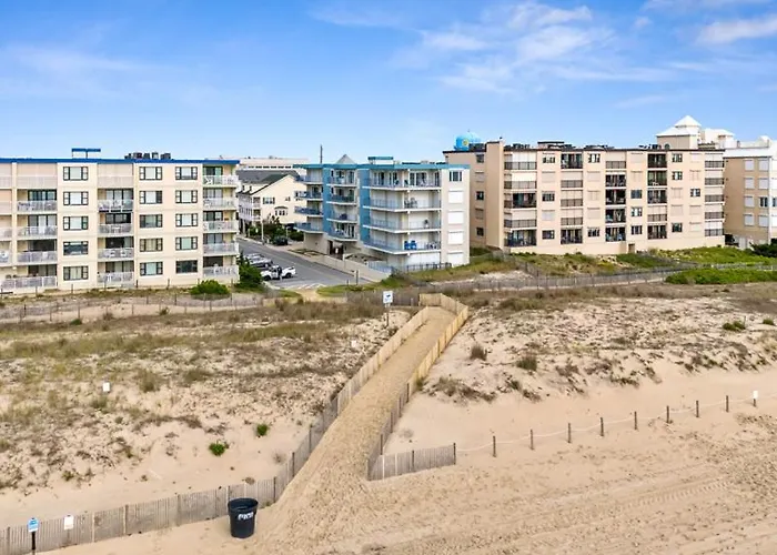 Spacious 4-bedroom Ocean Block Townhouse In Ocean City, Perfect For Families & Group Trips Holiday home *