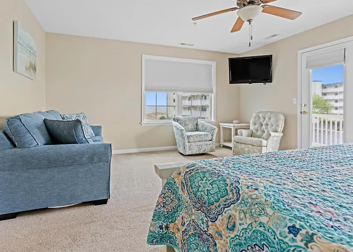 Holiday home Spacious 4-bedroom Ocean Block Townhouse In Ocean City, Perfect For Families & Group Trips *