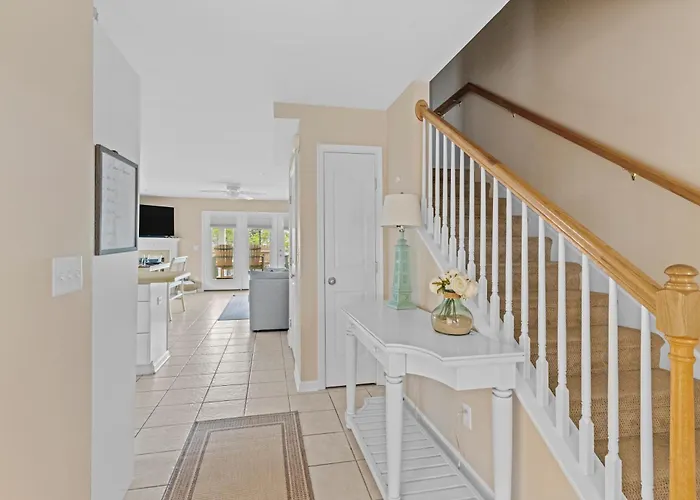 Spacious 4-bedroom Ocean Block Townhouse In Ocean City, Perfect For Families & Group Trips Ocean City