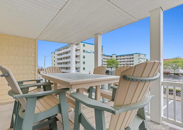 Holiday home Spacious 4-bedroom Ocean Block Townhouse In Ocean City, Perfect For Families & Group Trips